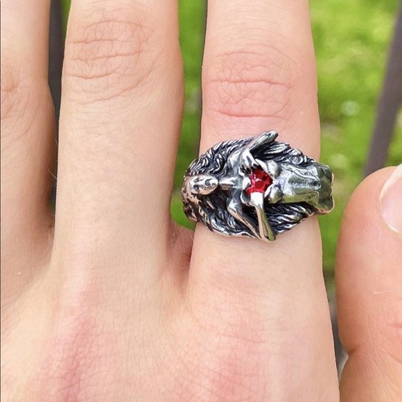 Fallen Angel Ring - Picture 2 of 3